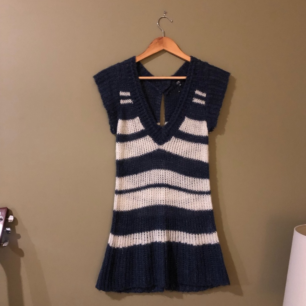 Gorgeous sparkle sweater from Korea